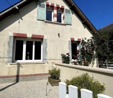Asnelles House | La Belle Asnelles Beachside Garden House
