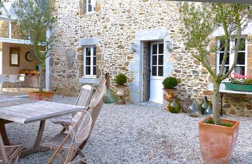 Gouville-sur-Mer House | La Brocanterie: Heated Pool and Beaches 5 Minutes Away