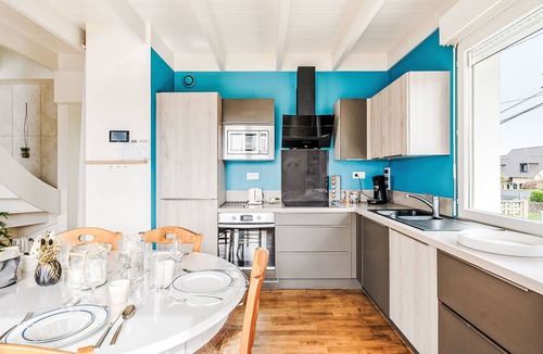 Saint-Lunaire House | La Colombe by Interhome