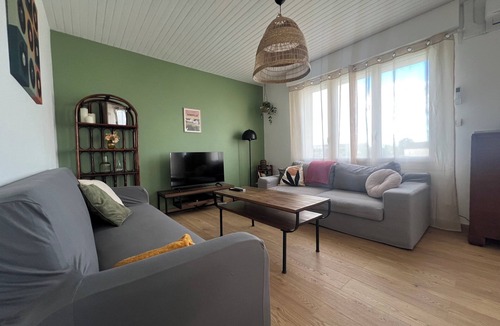 Gouville-sur-Mer House | La gouvillaise 10 people close to shops and sea