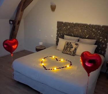 Parigne-lʼEveque House | La Grange Clyna - Love Room