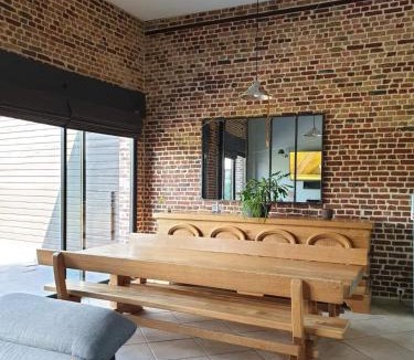 Maricourt Villa | La grange