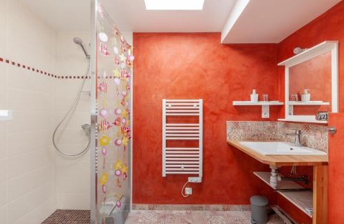 Vains Apartment | La Halte des Miquelots - Appt avec jardin