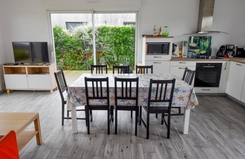 Les Moitiers-d'Allonne House | LA MAISON DES DUNES, sleeps 7, near the sea