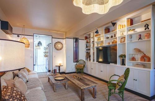 Saumur House | La Maison dAmbre-Jacuzzi-Sauna-Clim-4chambres