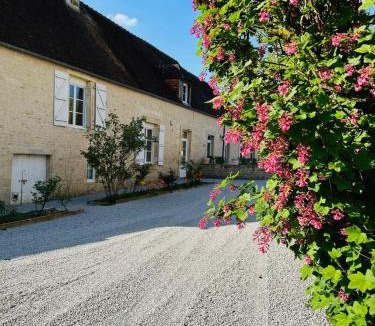 Sevigny House | La Maison de Charme - Famille - Vaste jardin - Campagne