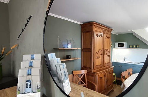 Breville-les-Monts House | La Maison de Gabriel – Pays d'Auge Guest Room