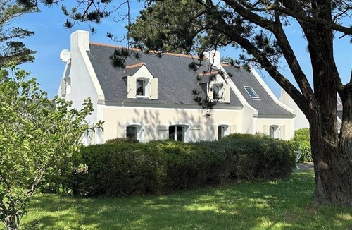 Bangor House | LA MAISON DE LA PLAGE - GIVING
