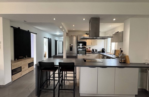 St-Andre-de-l'Eure House | La Maison du Buisson Fallu – Family home for 6 people Garden & Billiards
