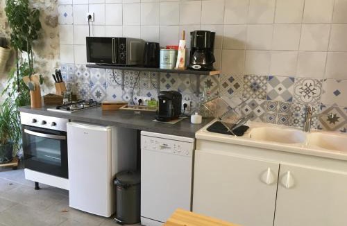 Avrille-les-Ponceaux Bed & Breakfast | La Marelle