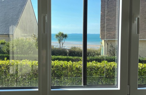Donville-les-Bains House | "La Mer en Vue" – Family Seaside Home