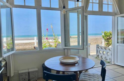 Arromanches-les-Bains Apartment | La parenthèse marine, vue mer avec terrasse