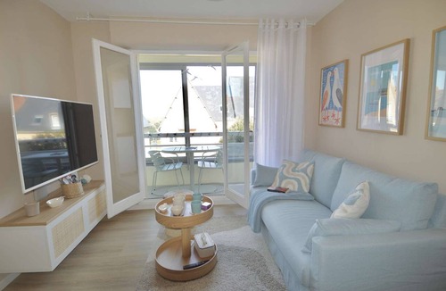 Courseulles-sur-Mer Apartment | La parenthèse bleue, loggia and parking lot