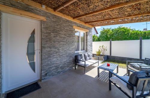 Trappes House | La Petite Parenthèse Jardin, Parking & Proche Gare