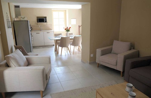 Celle-Levescault House | La Poste Restante - Celle Levescault