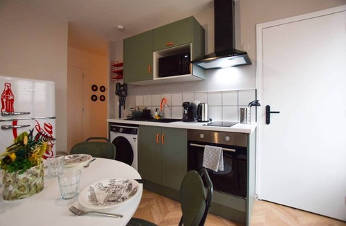 Centre Ville Rive Gauche Apartment | La Rétro-Capsule - 2 bedrooms + parking lot