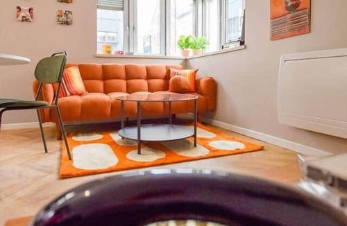 Centre Ville Rive Gauche Apartment | La Rétro-Capsule - 2 bedrooms + parking lot
