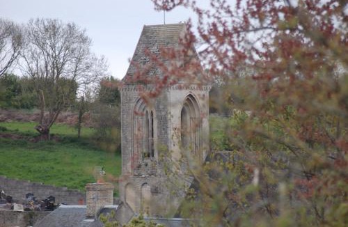 Sainte-Honorine-des-Pertes House | La Ruée vers l'Aure
