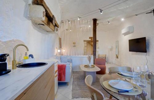 Rochecorbon House | La Secret Troglo, pièce surprise pour les couples