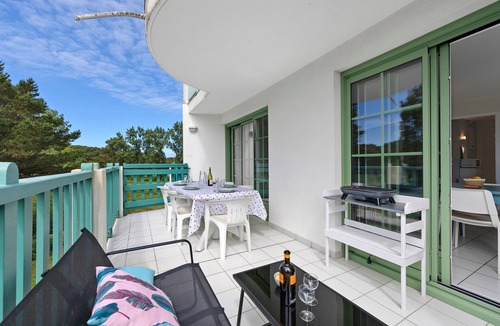 Bourgenay Apartment | La Terrasse du Golf Bourgenay – Spacious Apartment with Large South-Facing Terrace