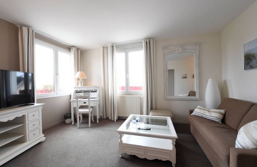 Agon-Coutainville Hotel | LA VILLA JULIA