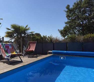 Jullouville Villa | La Villa Saint-Martin