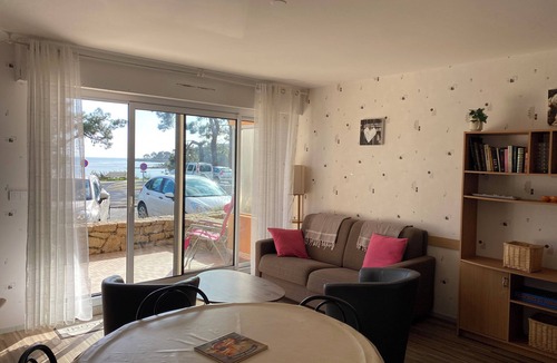 Morbihan Apartment | Large apartment -View of sea