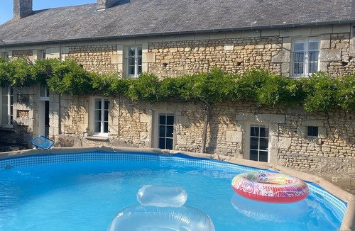 Morton Villa | Large charming gîte with swimming pool * 10 pers* 2km Center Parcs