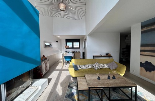 Belleville Apartment | Large duplex with terrace near Belleville