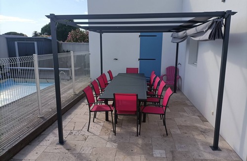 Saint-Denis-d'Oleron House | Large recent vacation home