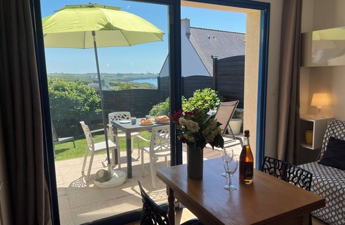 Le Conquet House | LC45PN - Small cocoon, sea view, heated pool and 100 m from the beach at Le Conquet