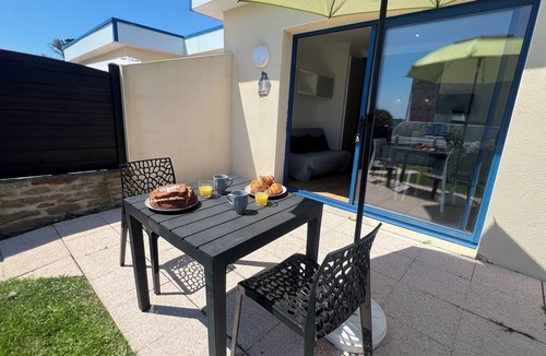 Le Conquet House | LC47SM - Cocoon for 2p, sea view, heated pool and 100m from the beach at Le Conquet