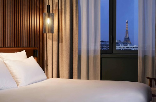 Saint-Lambert Hotel | Le Bellune Paris Hotel & Spa