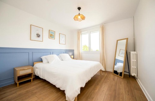 Saint-Brieuc Apartment | Le Boissel - Parc, King Size & Parking Privé
