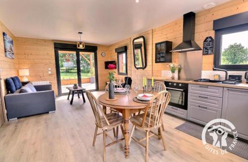Pleine-Fougeres House | Le chalet de la baie