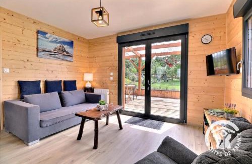 Pleine-Fougeres House | Le chalet de la baie