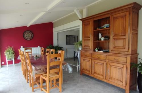 Chamblanc Bed & Breakfast | Le champ Vert