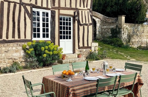 Giverny Cottage | Le Clos des grands jardins, a renovated historic house in the heart of Giverny