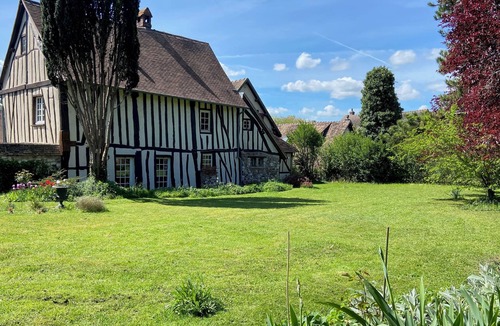 Giverny Cottage | Le Clos des grands jardins, a renovated historic house in the heart of Giverny