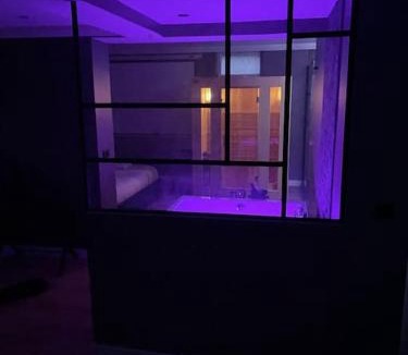 Bonnieres-sur-Seine Apartment | Le Cocon des Granges - Suite Sauna Jaccuzi SPA