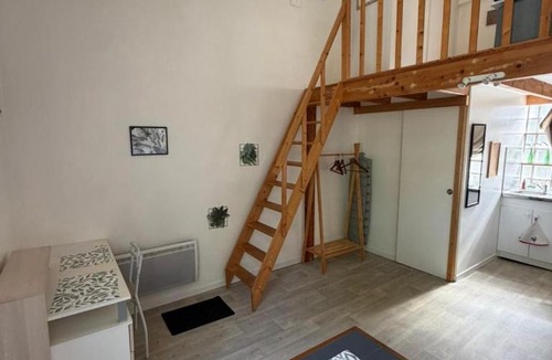 Fontenay-le-Comte Apartment | Le Cocon du Centre - duplex, proche du marais poitevin