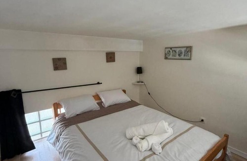 Fontenay-le-Comte Apartment | Le Cocon du Centre - duplex, proche du marais poitevin