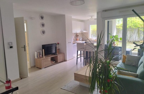 La Grace de Dieu Sud Apartment | Le Cosy grand 2 Pièces avec TERRASSE couverte JARDIN et place de parking