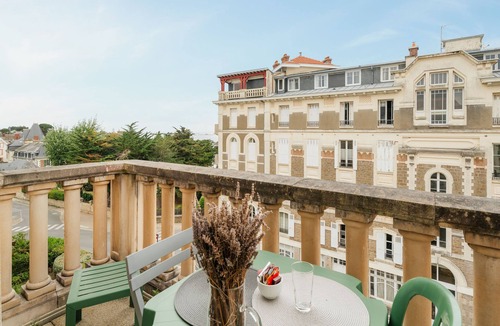Saint-Lunaire Apartment | Le Décollé by Interhome