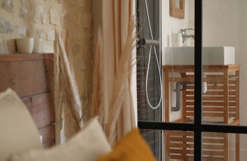 Le Fresne-Camilly Bed & Breakfast | Le Domaine de L'hostellerie