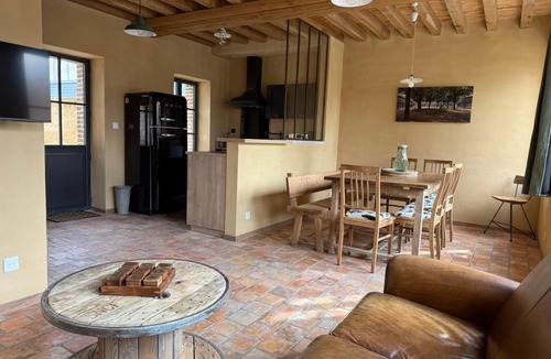 La Croix-Saint-Leufroy House | Le Gîte du Bonheur - Norman family home