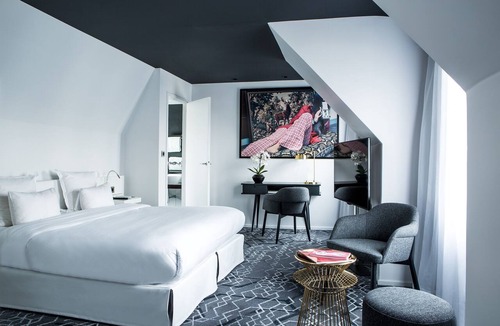 Quartier de la Folie-Mericourt Hotel | Le General Hotel