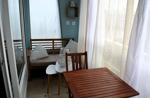 Courseulles-sur-Mer Apartment | Le Levant - Avec Loggia - à 20m de la Plage