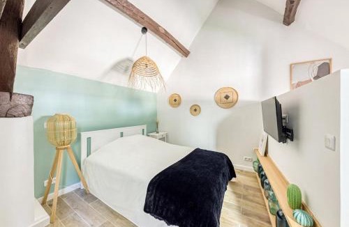 Carrieres-sous-Poissy Apartment | Le Lime Studio Green