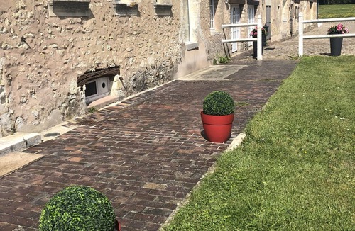 Les Etilleux Villa | . Le LOFT du Manoir >A SHOOT OF NATURE, 6 double rooms,